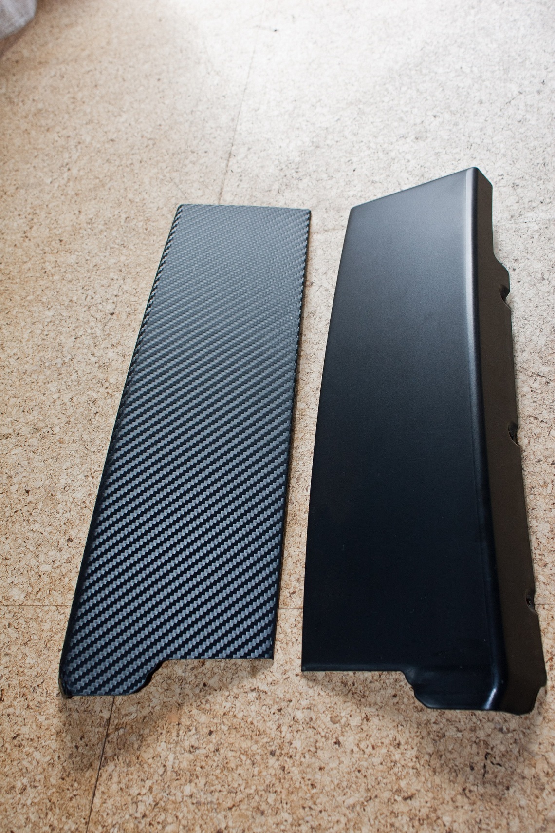 die erste Blende mit  3M Carbon Strukturfolie