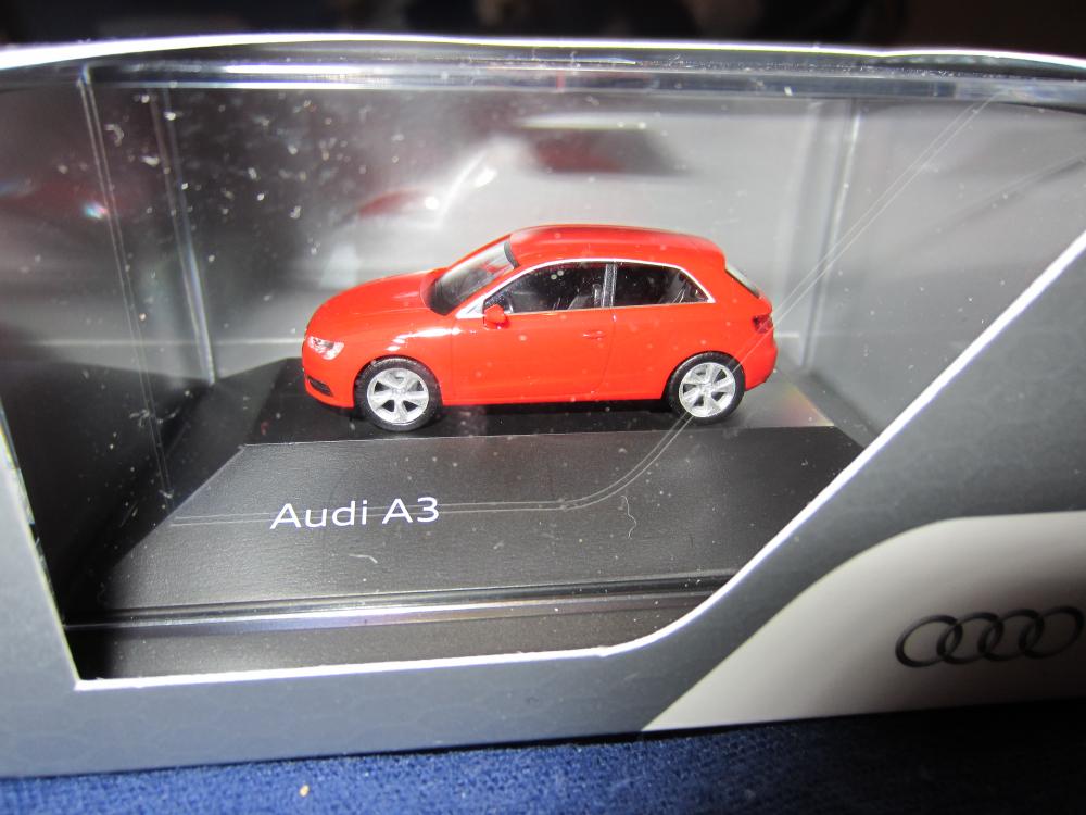 Auto-Modell Audi A3 8V 1:87