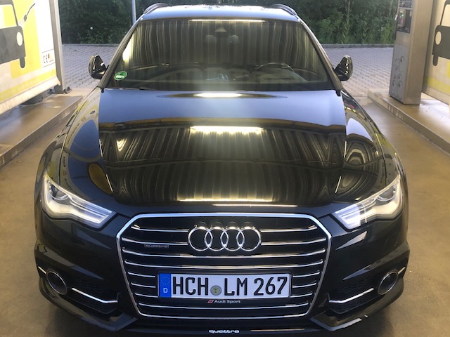 Gewaschen und detailed